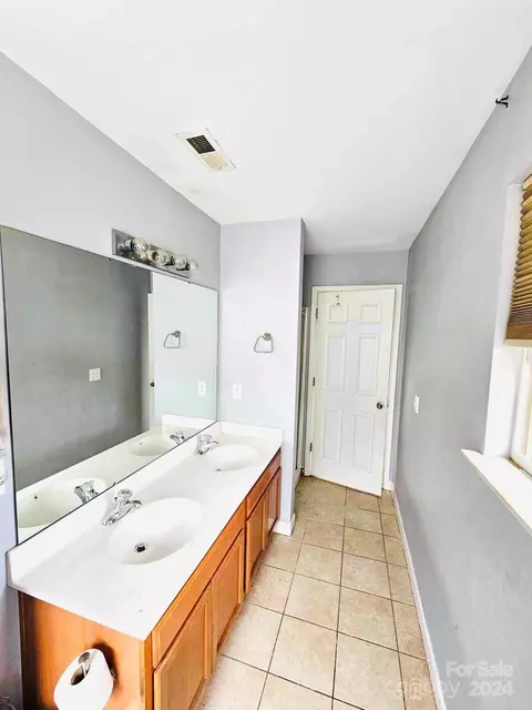 Bath - 8721 Cornwall St, Locust, NC 28097 photo 3 of 5
