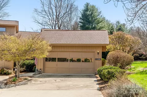 201 Wild Oak Ln, Hendersonville, NC 28791