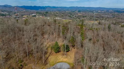 120 Ben Lippen School 20a Rd #20A, Asheville, NC 28806