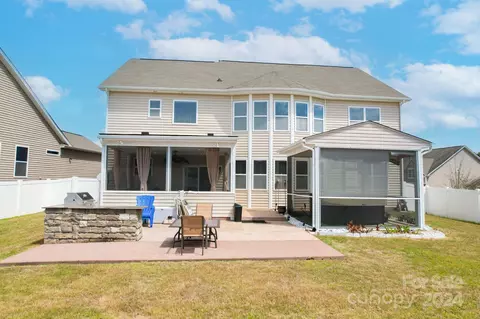 Exterior - 79007 Ridgehaven Rd, Lancaster, SC 29720 photo 7 of 10