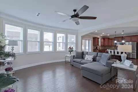 Living - 79007 Ridgehaven Rd, Lancaster, SC 29720 photo 3 of 5