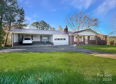 4219 Benfield Dr, Hudson, NC 28638