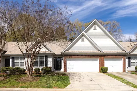 4416 Glenlea Commons Dr, Charlotte, NC 28216
