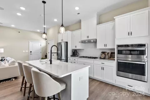 5849 Clear Creek Ln, Charlotte, NC 28215