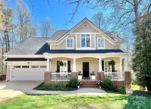 1056 Columbine Rd, Asheville, NC 28803