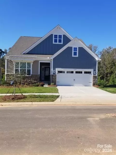 1920 Copper Path Dr, Fort Mill, SC 29715