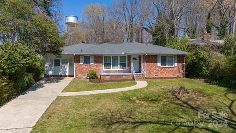 132 Lancaster St, Chester, SC 29706