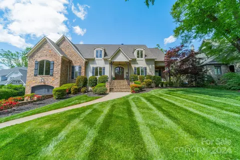 2152 Brookwood Rd, Charlotte, NC 28211