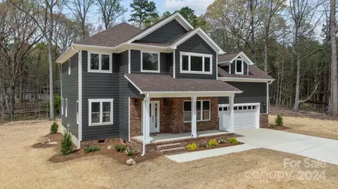 Exterior - 1220 Jamestowne Dr, Monroe, NC 28110 photo 12 of 13