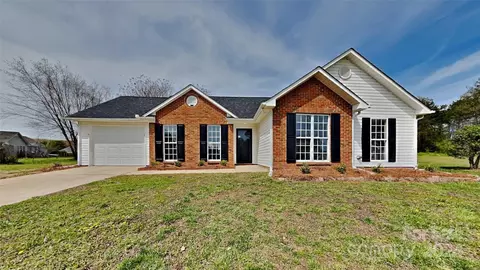 4567 Sunchase Ct, Concord, NC 28027