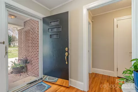 Entry Way - 435 S Main St, Stanley, NC 28164 photo 1 of 1