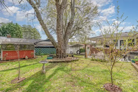 Exterior - 435 S Main St, Stanley, NC 28164 photo 9 of 9