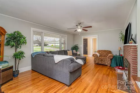 Living - 435 S Main St, Stanley, NC 28164 photo 3 of 6