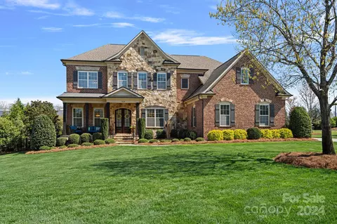 7524 Polyantha Rose Cir, Weddington, NC 28104