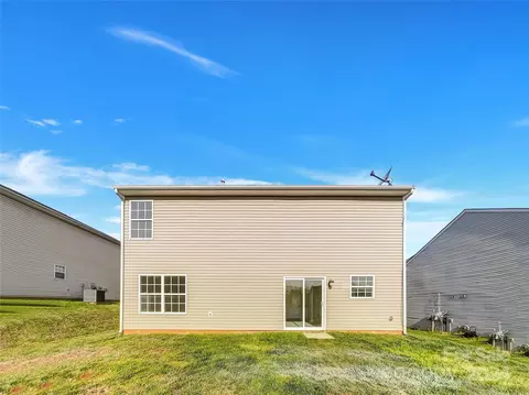Exterior - 726 Overlook Rd, Lowell, NC 28098 photo 3 of 3