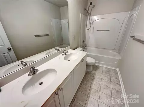 Bath - 726 Overlook Rd, Lowell, NC 28098 photo 1 of 4