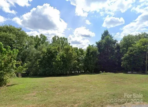 2030 1st Sw St SW, Hickory, NC 28602