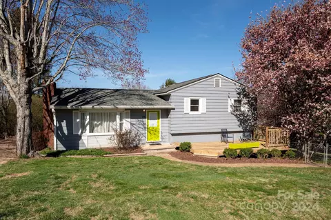216 Stradley Mountain Rd, Asheville, NC 28806