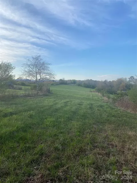 4558 Patton Rd, Morganton, NC 28655 photo 2