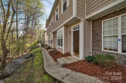 311 Alabarda Ln, Charlotte, NC 28273