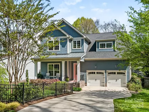 202 Armour St, Davidson, NC 28036