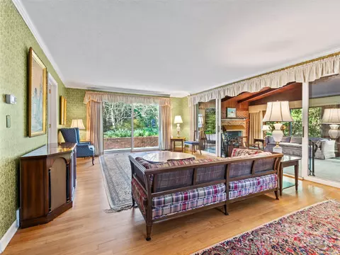Living - 10 Memminger Dr, Flat Rock, NC 28731 photo 1 of 8