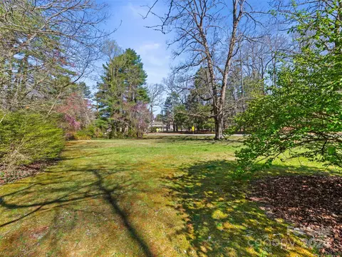 Exterior - 10 Memminger Dr, Flat Rock, NC 28731 photo 5 of 10