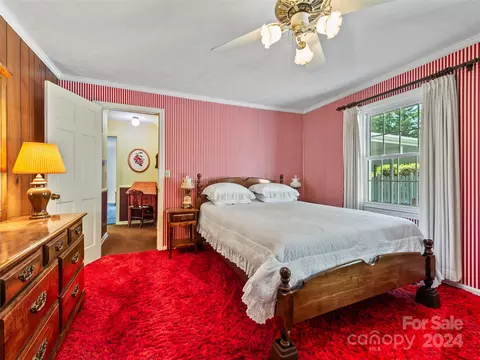 Bedroom - 10 Memminger Dr, Flat Rock, NC 28731 photo 5 of 5