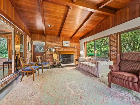 Living - 10 Memminger Dr, Flat Rock, NC 28731 photo 5 of 8