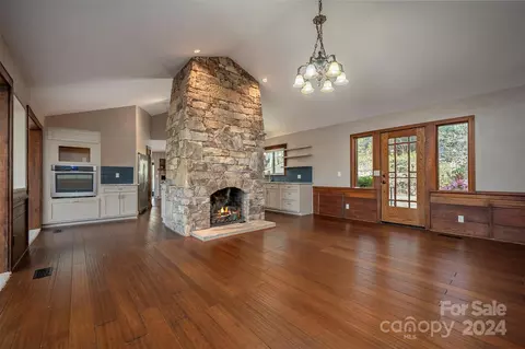 Living - 12 E Park Dr, Tryon, NC 28782 photo 3 of 4