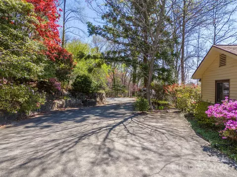 Exterior - 12 E Park Dr, Tryon, NC 28782 photo 5 of 14