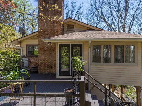Exterior - 12 E Park Dr, Tryon, NC 28782 photo 10 of 14