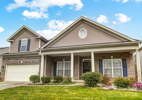 10210 Little Whiteoak Rd, Charlotte, NC 28215
