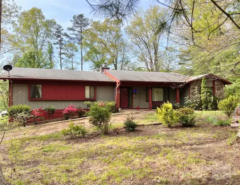3009 Chestnut Tree Rd, Hendersonville, NC 28792