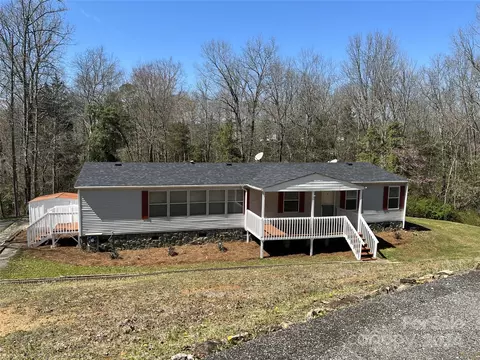 125 Bashekee Creek Dr, Grover, NC 28073