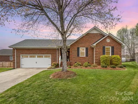 1159 Preakness Ct, Concord, NC 28027