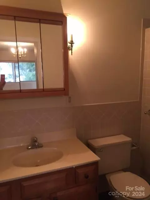 357 Bailey St, Mars Hill, NC 28754 photo 2