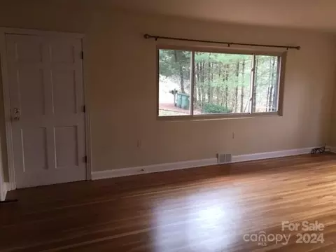 357 Bailey St, Mars Hill, NC 28754 photo 5