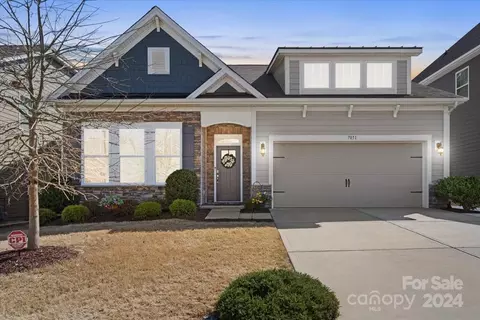 7051 Chrysanthemum Rd, Lancaster, SC 29720