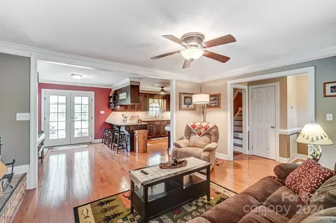 Living - 5000 Tite Rd, Stanfield, NC 28163 photo 4 of 5