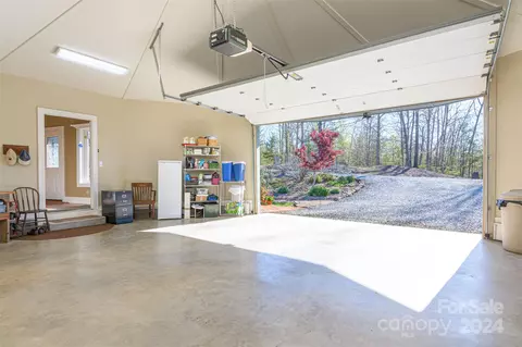 Exterior - 2123 Parkway North Rd, Mill Spring, NC 28756 photo 6 of 11