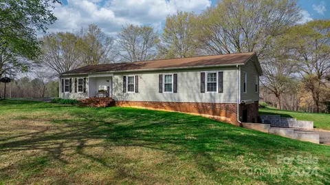 1153 Gardiol Ne Ave NE, Valdese, NC 28690