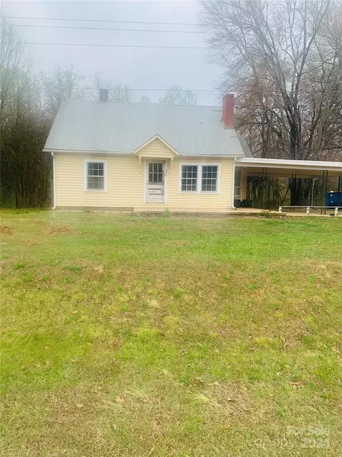 2947 21st Street Ne Ln NE, Hickory, NC 28601