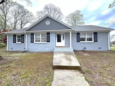 7021 Reddman Rd, Charlotte, NC 28212