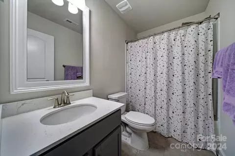 Bath - 15511 Queens Trail Dr, Davidson, NC 28036 photo 5 of 6