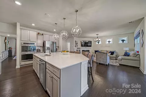 Kitchen - 15511 Queens Trail Dr, Davidson, NC 28036 photo 3 of 4
