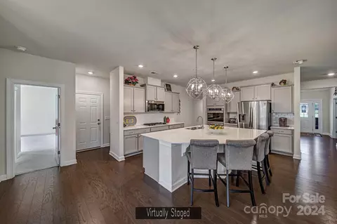 Kitchen - 15511 Queens Trail Dr, Davidson, NC 28036 photo 4 of 4