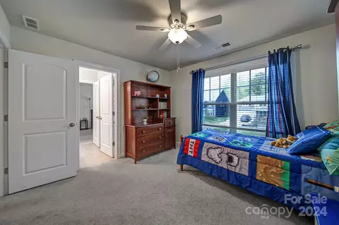 Bedroom - 15511 Queens Trail Dr, Davidson, NC 28036 photo 9 of 11