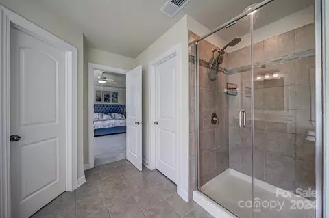 Bath - 15511 Queens Trail Dr, Davidson, NC 28036 photo 4 of 6