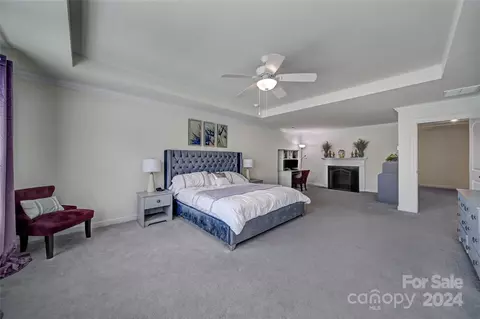 Bedroom - 15511 Queens Trail Dr, Davidson, NC 28036 photo 4 of 11